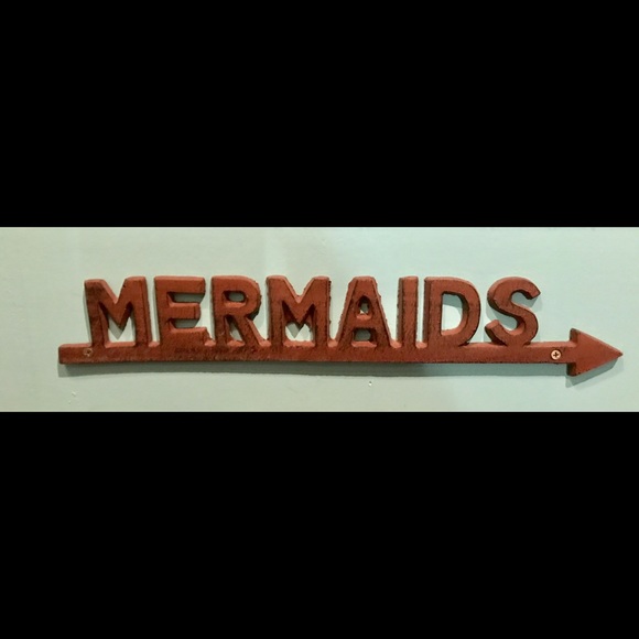 Meet your Posher, Ursula - Picture 1 of 1